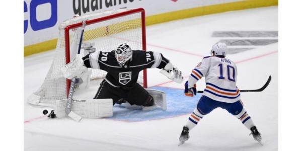 Les Oilers d'Edmonton et les Kings de Los Angeles sont tous deux des équipes de Wayne Douglas Gretzky